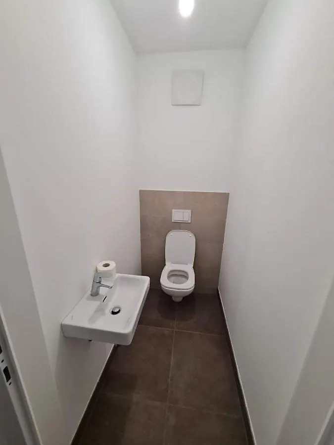 Vienna Top Apartment With Parking, Great Surroundings